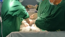 超高龄双胎妊娠孕妇在我院顺利产下龙凤胎
