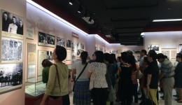 医院部分民主党派人员参观“山东统一战线展”