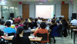 我院与中国银行市中支行联合开展健康讲座义诊活动