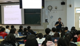 副院长陈守强到学生党支部讲党课
