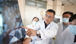 【济南日报】山东中医药大学第二附属医院肿瘤防治中心中西医融合科学抗癌见成效：中西合璧 “织就”抗癌“安全网”