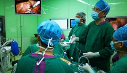 【普外科】普外科成功完成我院第一例完全腹腔镜下胃癌根治术