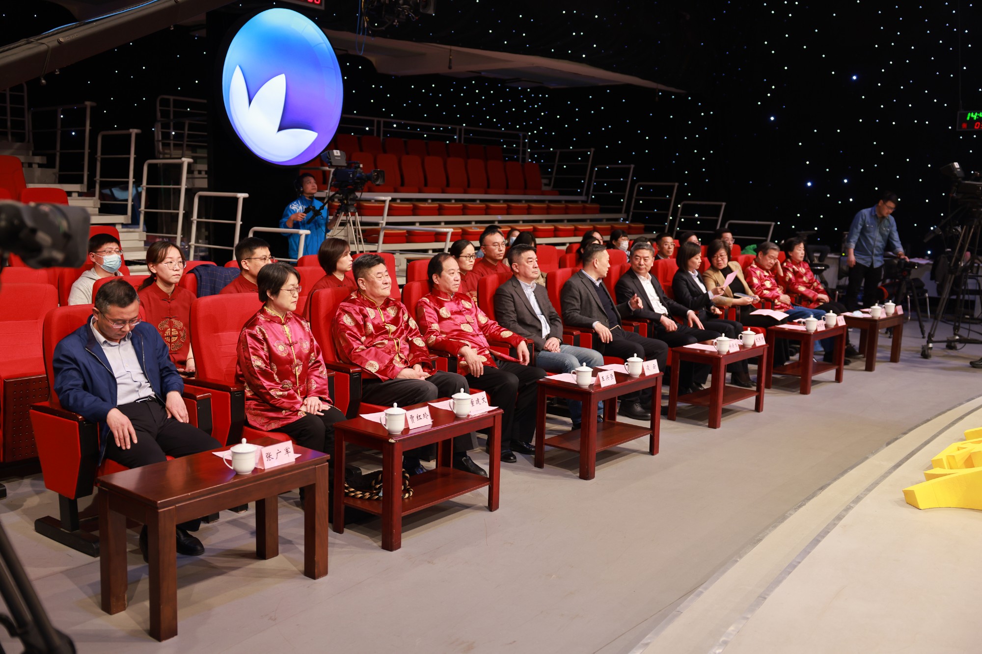 我院與濟南廣播電視臺聯合舉辦《新時代的中醫人》開機儀式