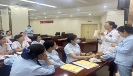 我院消化中心“万名医护进乡村”工作队员为菏泽市第二人民医院做培训工作