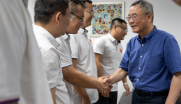 全国人大蔡达峰副委员长慰问我院援塞舌尔医师张久超王天达
