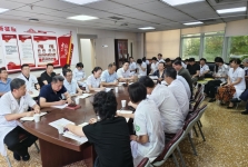 医院召开2025年医院质量管理委员会会议