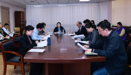 医院党委理论学习中心组开展集体学习